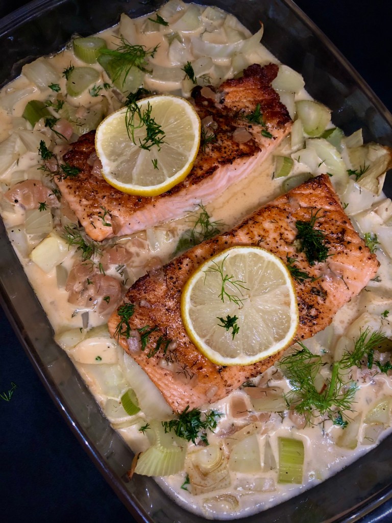 Lachs auf Fenchel mit Zitronensauce